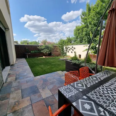Luxury Moderne, Salon De 90m2 Montgeron