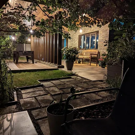 Vila Luxury Moderne, Salon De 90m2