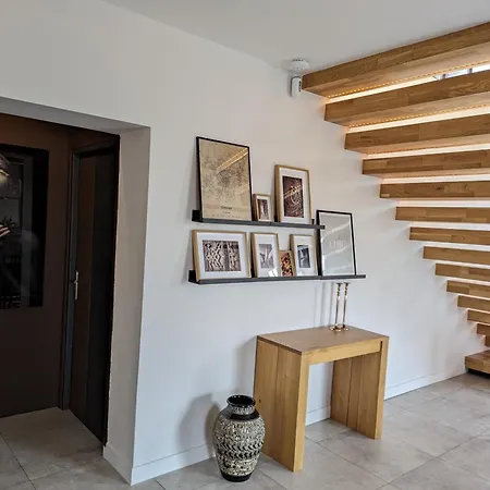 Luxury Moderne, Salon De 90m2 *
